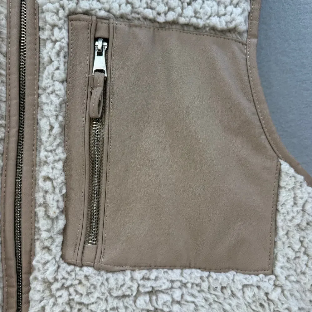 Abercrombie & Fitch Sherpa Vest Women's M Soft A&F Collection Tan Beige Cozy NWT - Picture 7 of 12